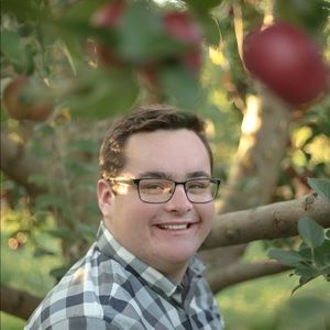 Meet your Posher, Cade